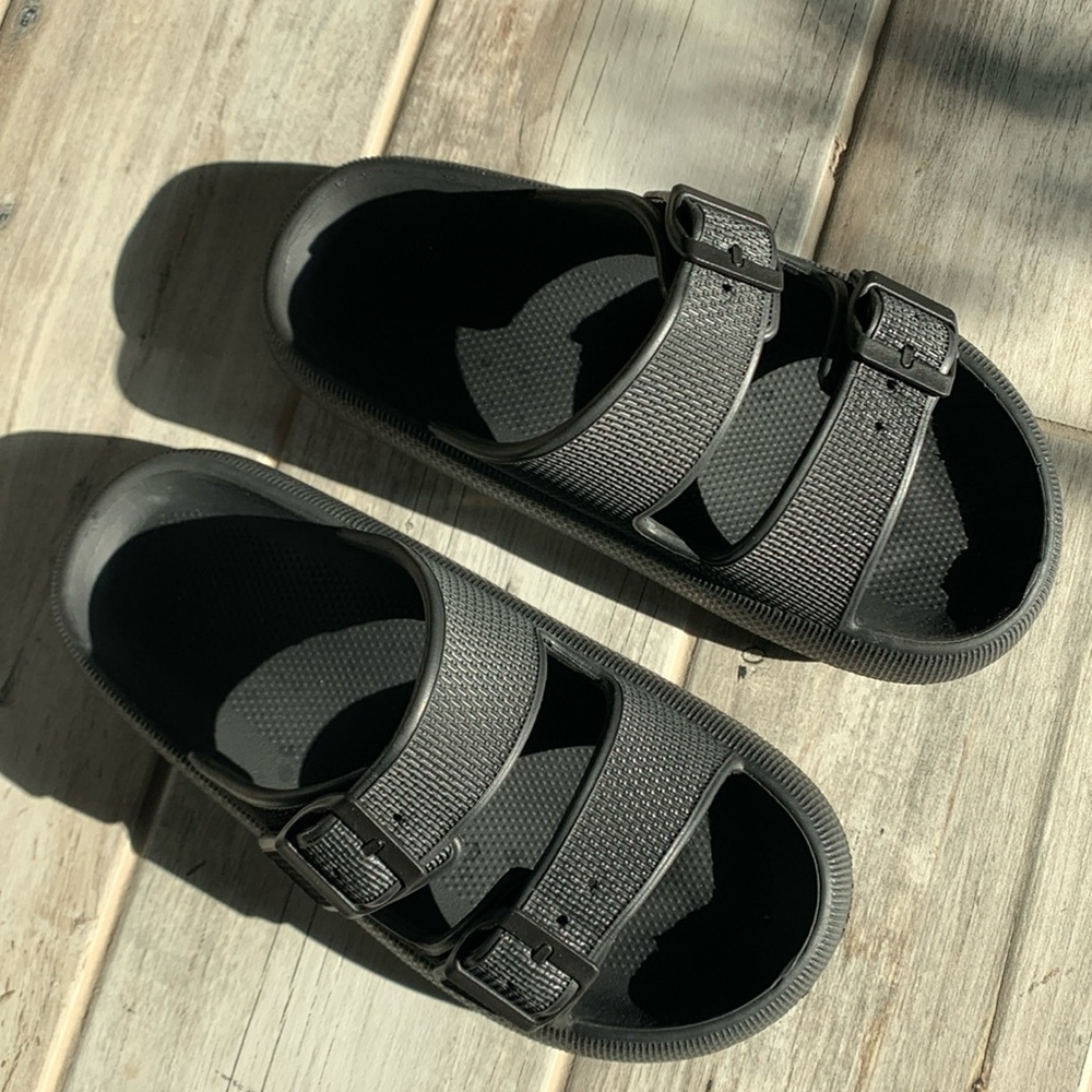 Cozi slides rubber sandals